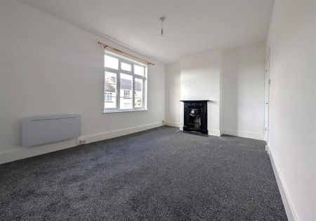 2 bedroom semi-detached house to rent - Photo 3