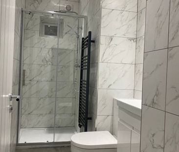 Room in a Shared House, Lakehall Road, CR7 - Photo 4