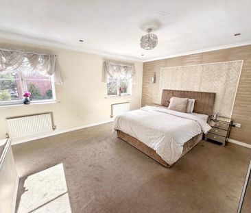 4 bedroom semi-detached house to rent - Photo 4