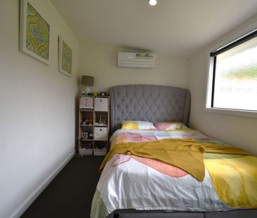 Greatly Located 3 Bedroom House in Huntingdale! - Photo 4