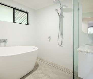 8 Carissa Place, Bonogin QLD 4213 - House For Rent - $900 | Domain - Photo 5