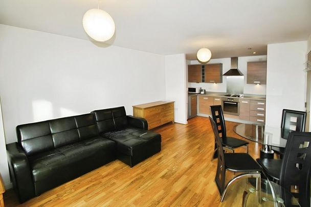 2 bedroom flat to rent - Photo 1