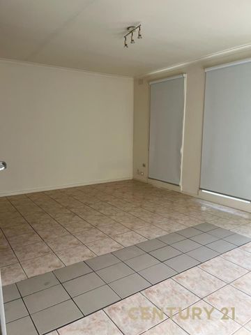 Comfortable 2-Bedroom Unit with Private Courtyard – Prime Dandenong Location&excl; - Photo 2