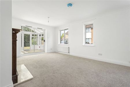 A two bedroom detached bungalow situated at the end of a cul-de-sac. - Photo 3