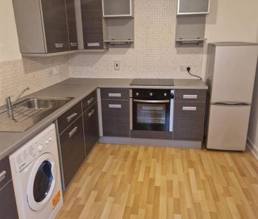 2 bedroom apartment to rent - Photo 4