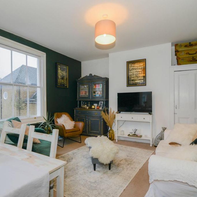 1 bedroom flat to rent - Photo 1