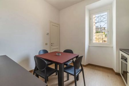 Via Cavour, Rome, Lazio 00184 - Photo 3