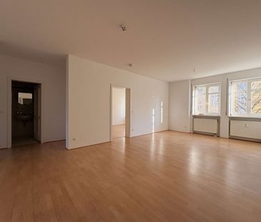 Mit frisch geöltem Boden + geweißten Wänden! 63m²-Wohnung mit Balko... - Photo 3