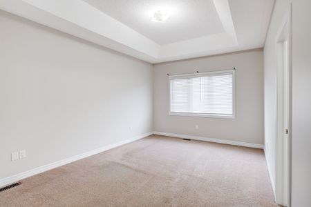 For Lease - 22 Goulston Street, Brampton, Ontario - Photo 4