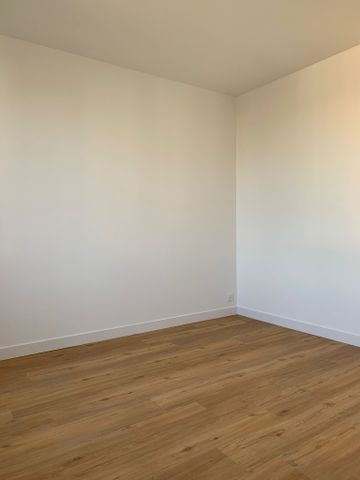 Location Appartement 2 pièces 31m² LES PAVILLONS SOUS BOIS 93320 - Photo 3