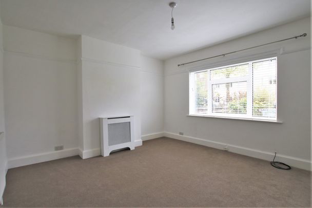 Patricia Road, Norwich - Photo 1