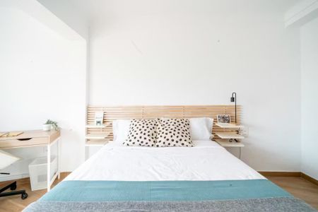 Avinguda del Primat Reig, Valencia, Valencian Community 46010 - Photo 3