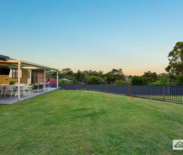 Spacious Family Home in Convenient Springwood Location - Photo 5