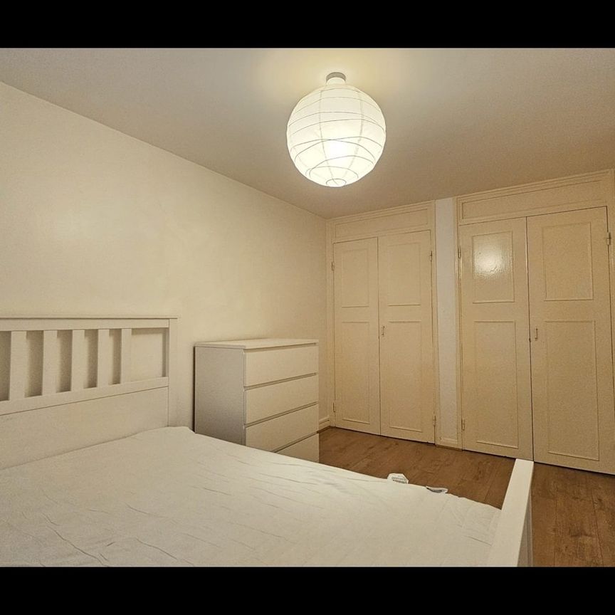 1 Bed Flat, Brookes Court, EC1N - Photo 1