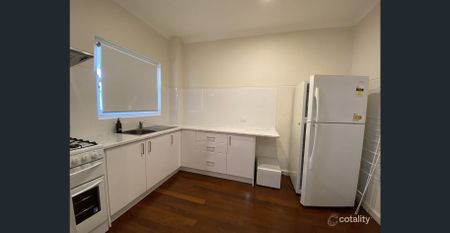 RENOVATED FURNISHED AND EQUIPPED - Photo 3