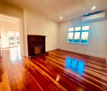 Close to School 3BR Home in Papakura - Photo 1