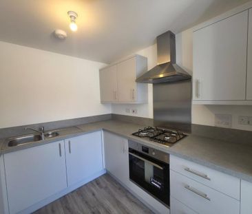 2 bedroom semi-detached house to rent - Photo 6