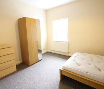 George Court, Newport Road, Roath - Photo 1