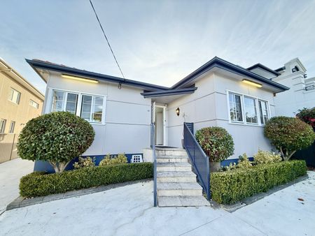 30 Henry Street, Punchbowl NSW 2196 - House For Rent | Domain - Photo 3
