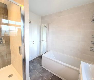 4 bedroom detached house to rent - Photo 6