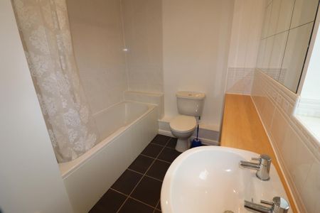 1 bedroom link detached house to rent - Photo 3