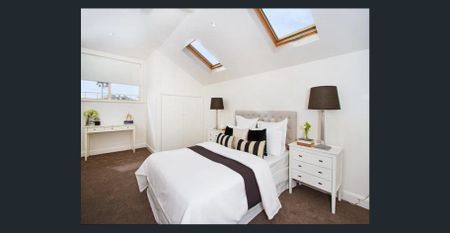 Stylish House in North Willoughby - Photo 3