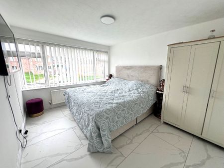 Austin Drive, Banbury - Photo 2