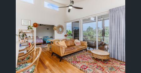 Relaxed Creekside Living, Just 5 Minutes to the Beach - Photo 2