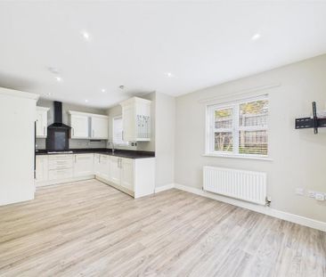 3 bedroom detached house to rent - Photo 6