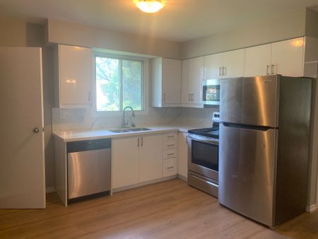 For Lease - 22 Dacotah Street Unit# 1, St. Catharines, Ontario - Photo 2