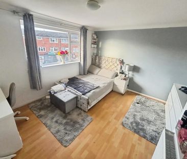 3 bedroom House To Let - Photo 3