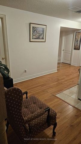 For Lease - 10 Fisico Court, Markham, Ontario - Photo 5