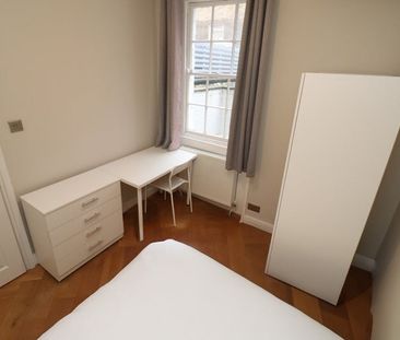 Room in a Shared House, Guildhouse Street, SW1V - Photo 1