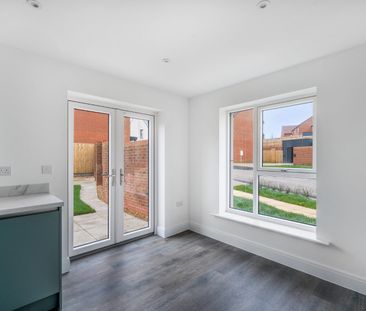 3 bedroom semi-detached house to rent - Photo 3