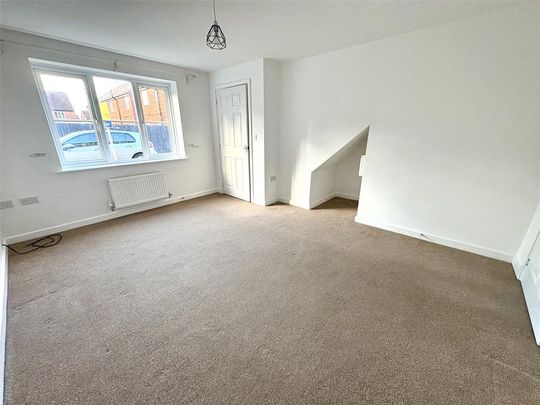3 bedroom semi-detached house to rent - Photo 1