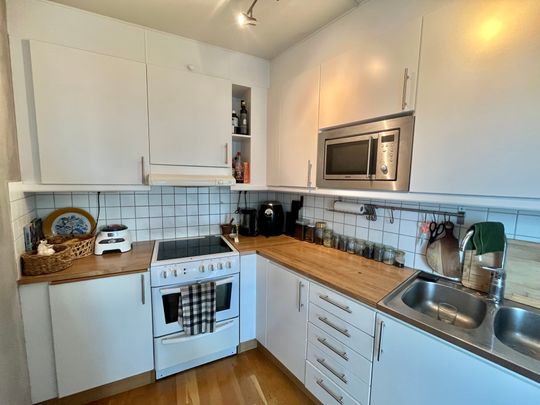 Huvudstagatan, Solna - Photo 1