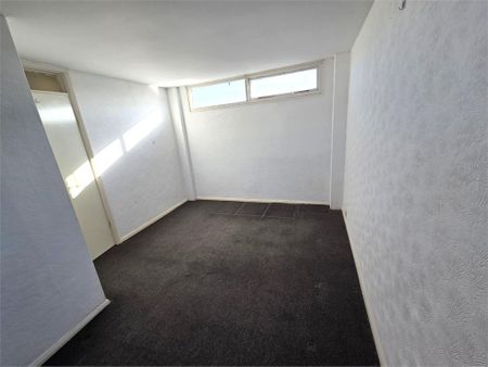 2 bedroom maisonette to rent - Photo 3