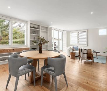 Spacious and Bright Apartment with Spectacular Foreshore Appeal! - Photo 1