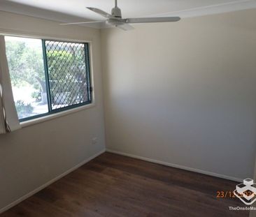 Renovated 3 bedroom townhouse available for rent, centrally located - Photo 4