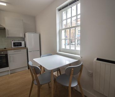 4 bedroom townhouse to rent - Photo 6