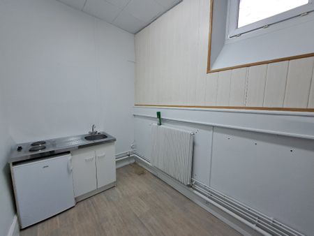 Location Appartement 1 pièce 38m² - Photo 2