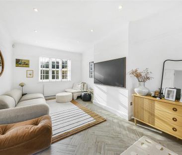 4 bedroom terraced house to rent - Photo 1