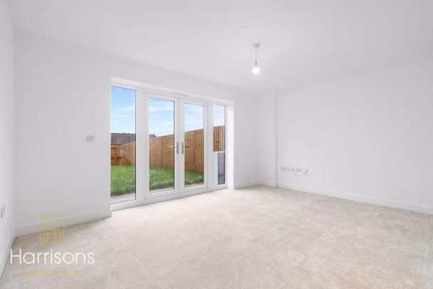 3 bedroom property to rent - Photo 1