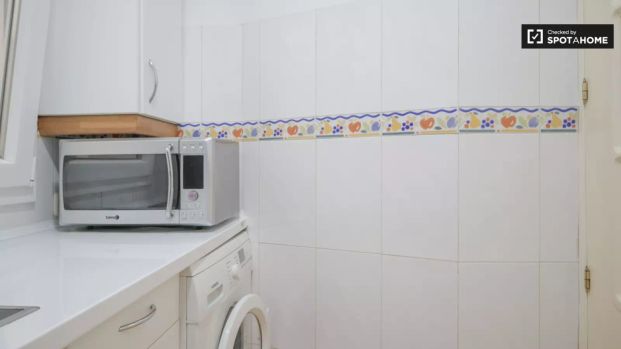 3-bedroom apartment for rent in Goya, Madrid, suitable for students - Foto 1