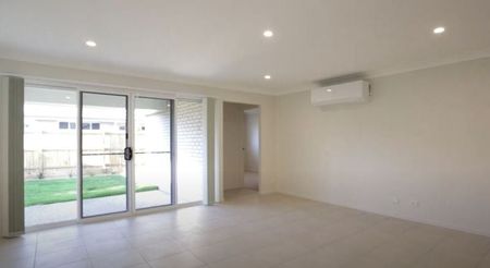 Modern Family Living in Prime Burpengary East Location - Spacious 4-Bedroom Home with Double Garage. - Photo 4