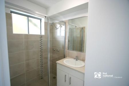 THIS PROPERTY IS ALL ABOUT LOCATION ! PERFECT POSITION IN BEAUTIFUL BULIMBA - Photo 5