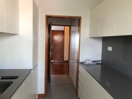 Apartamento T3+1 para arrendar na Foz - Porto - Photo 2