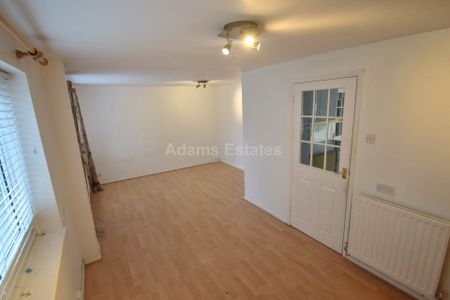 Price £2,250 pcm - Available 15/12/2025 - Unfurnished - Photo 2