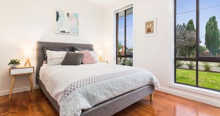 "Renovated Charmer on Ivanhoe Fringe" - Photo 3