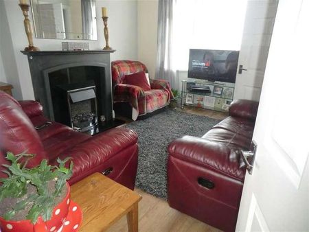 Foredyke Avenue, Hull, HU7 - Photo 2